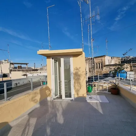 Corte Sui Tetti Di Apartment *